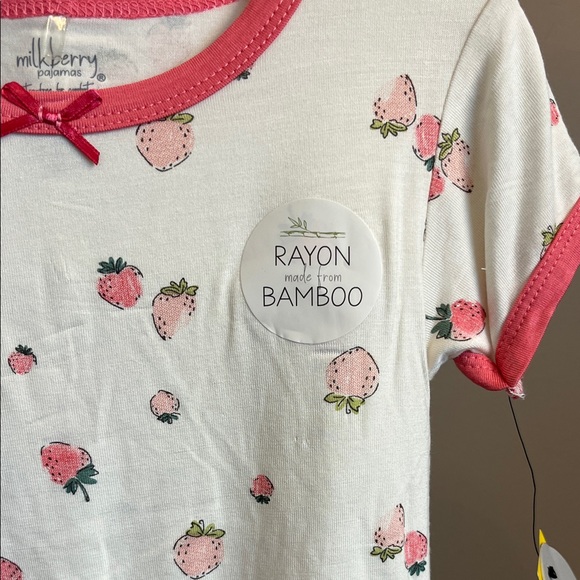 NWT Milkberry Toddler Girl Bamboo Pajamas - White with Pink Strawberry Print 4T - Picture 3 of 6